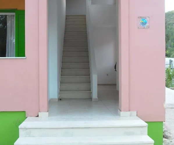 Chalikias Guest house Asprogerakata