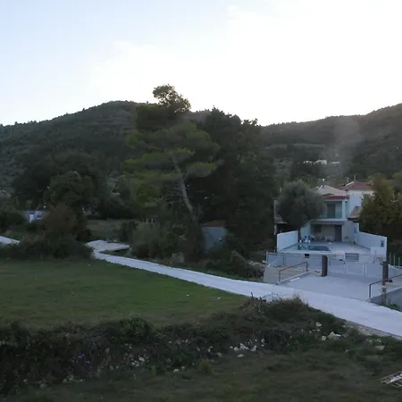 Affittacamere Chalikias 3*